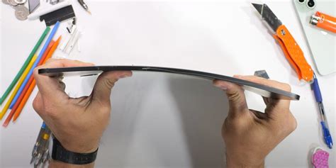 ipad pro extreme bend test